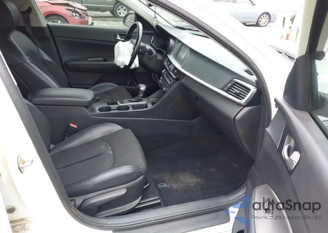 2019 Kia Optima S z USA, uszkodzony, nr VIN 5XXGT4L33KG374235